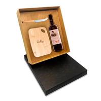 Kit Vinho Com Tábua E Faca Para Queijo Personalizado