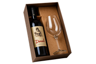 Kit Vinho Chileno Doncella Com Taça