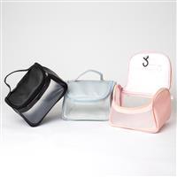 Nécessaire Personalizada em PU com Visor Translúcido e Cabide Interno – Brinde Corporativo Premium